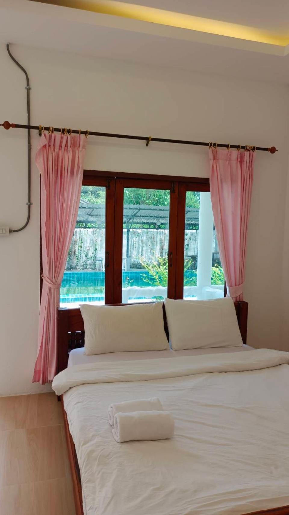 Pai Family House Hotel Exterior photo