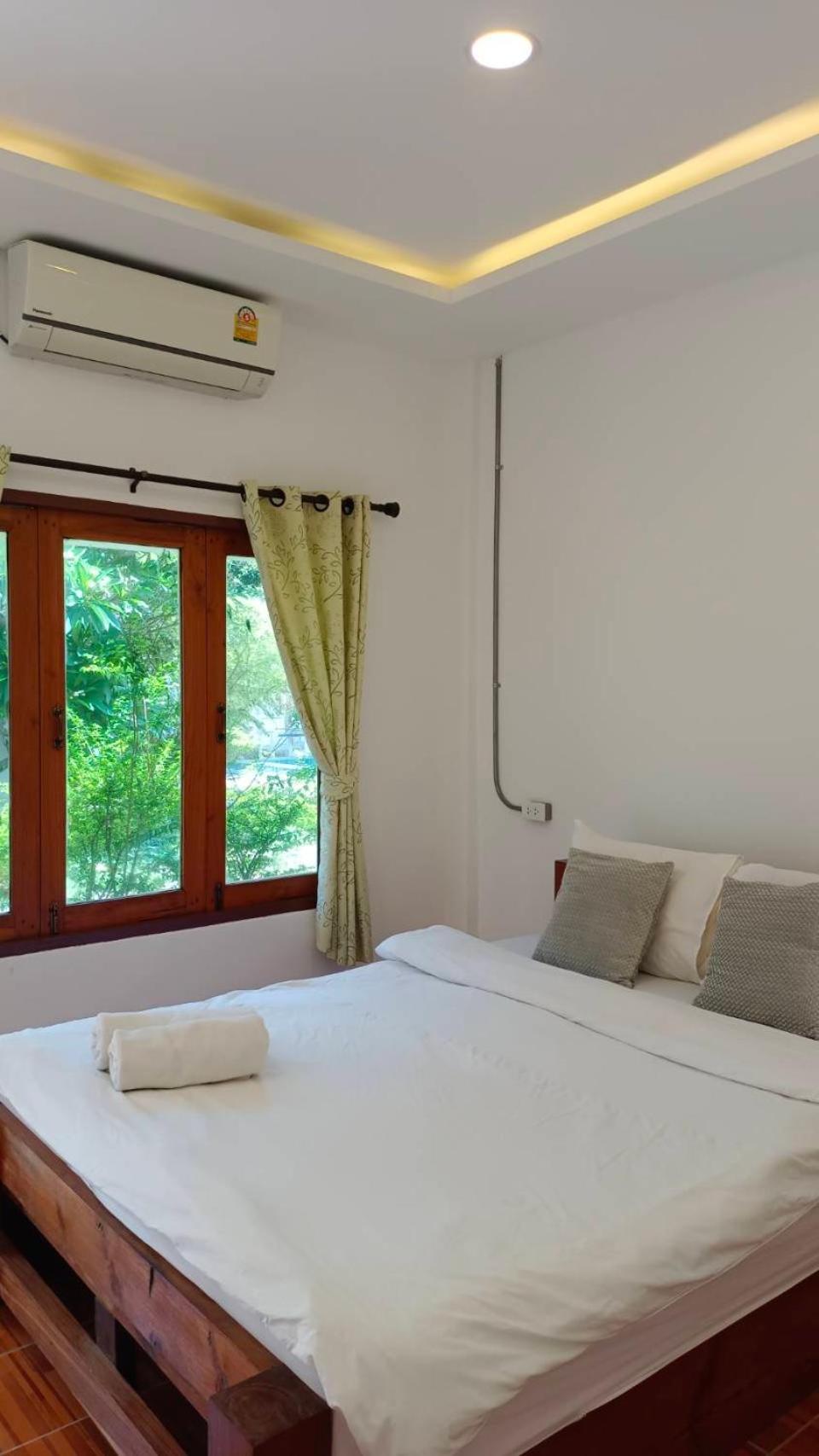 Pai Family House Hotel Exterior photo